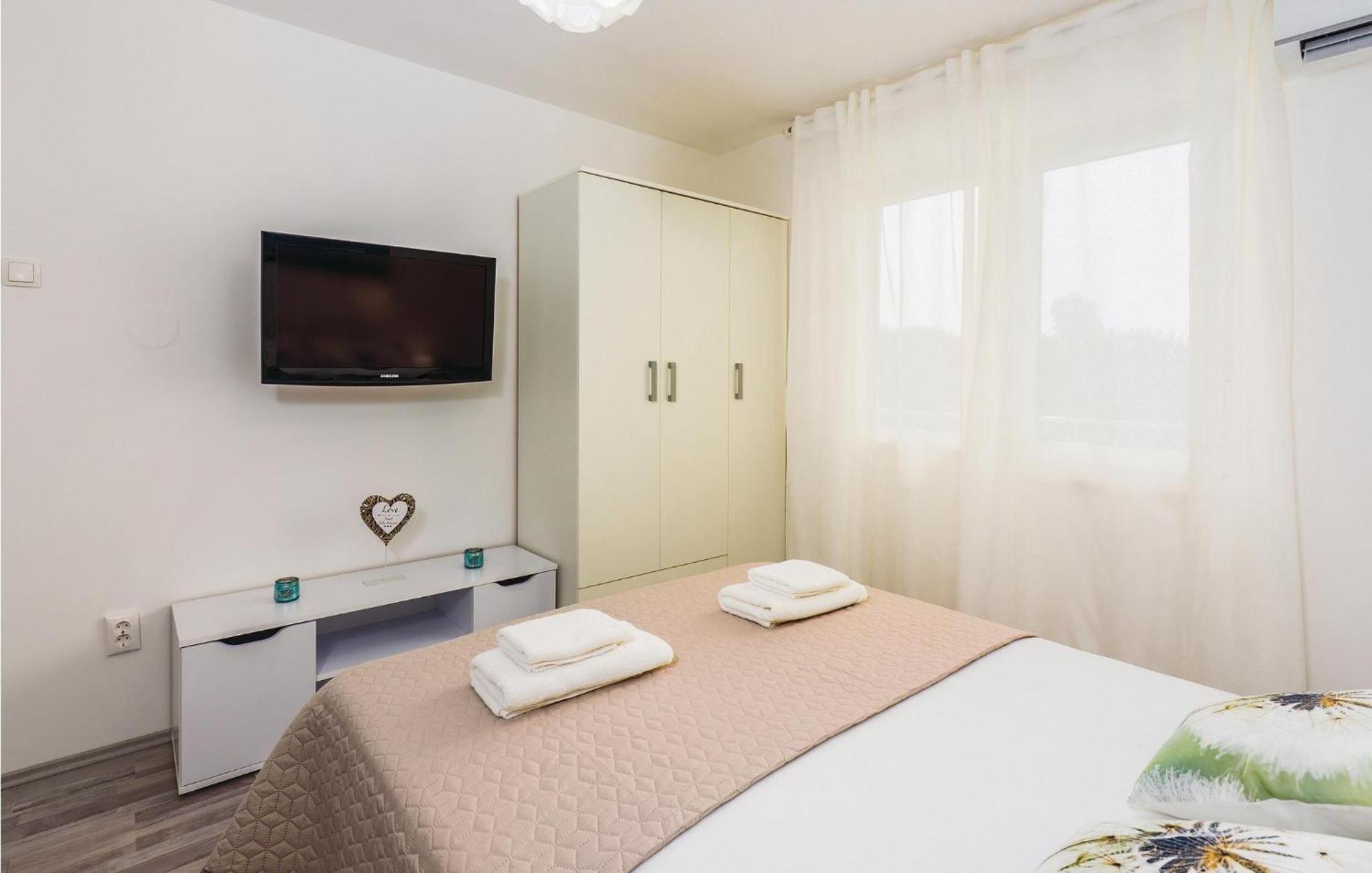 1 Bedroom Gorgeous Apartment In Opatija Exteriör bild